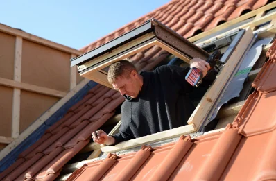Pose de fenêtres de toit Velux à Étrabonne
